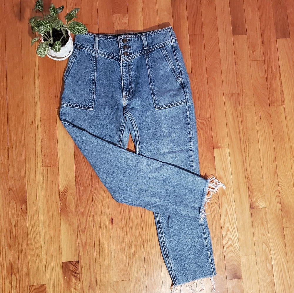 Abercrombie & Fitch Mom jeans